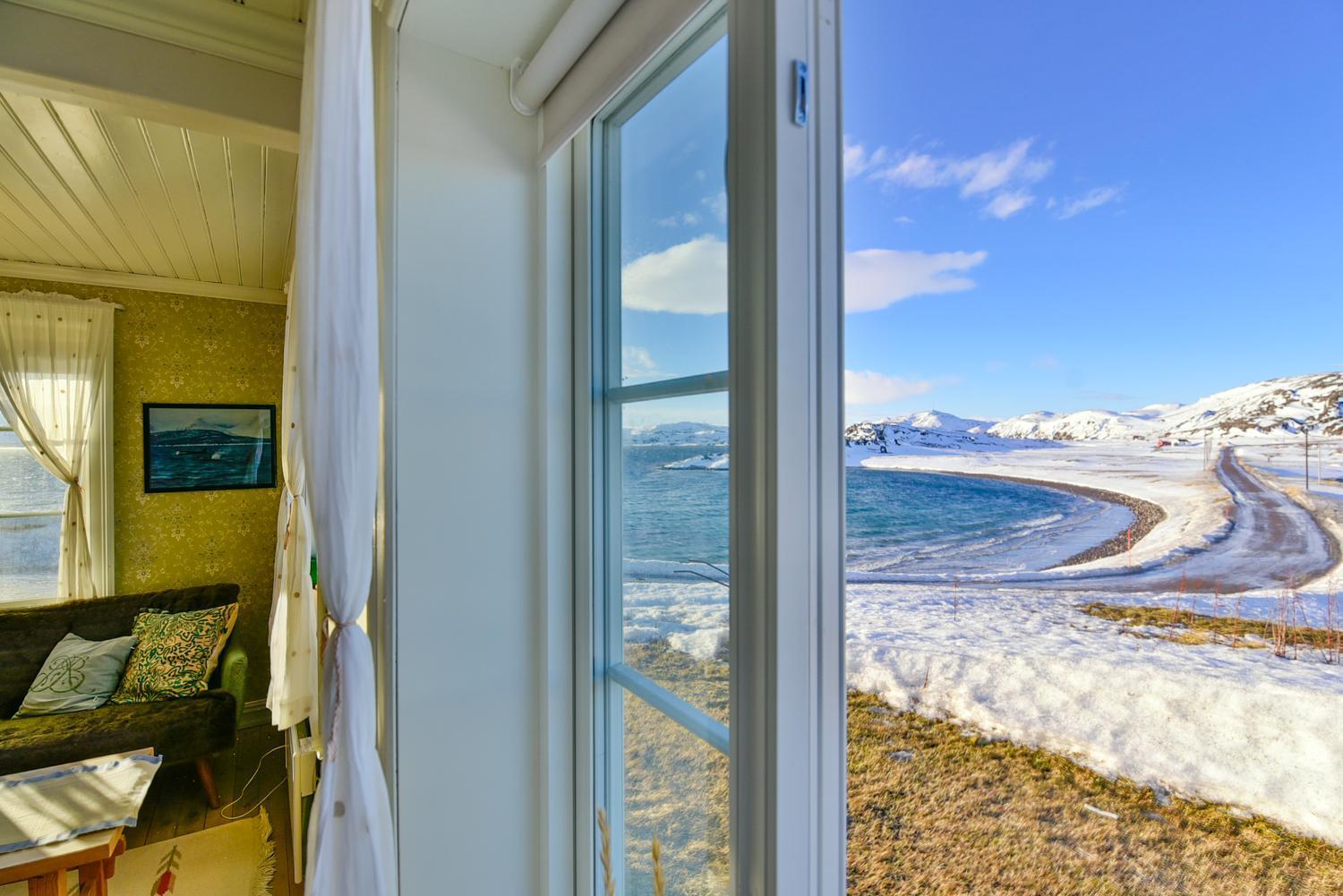 Kongsfjord Arctic Lodge Exterior photo